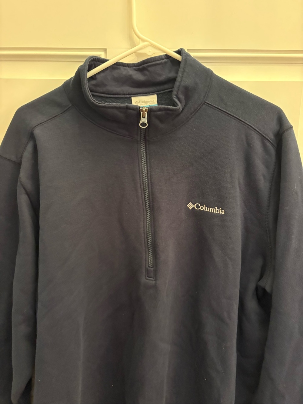 Columbia Men's Navy Half-Zip Sweatshirt Pullover - Picture 2 of 4
